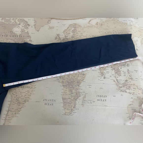 🆕Aritzia Babaton Conan Cropped, Slim-leg Trousers - Picture 10 of 13